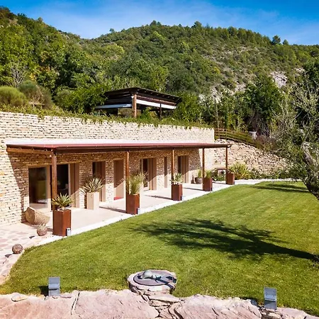 Valecchie Sleeps 6 Pool Air Con Wifi Villa Assise