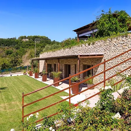 Villa Valecchie Sleeps 6 Pool Air Con Wifi